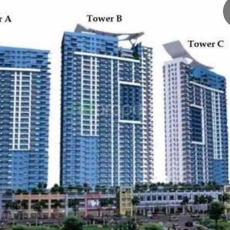 Cubao Manhattan Heights, Unit 8Bc Tower B, 1 Br Manila Esterno foto