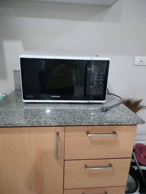 Cubao Manhattan Heights, Unit 8Bc Tower B, 1 Br Manila Esterno foto